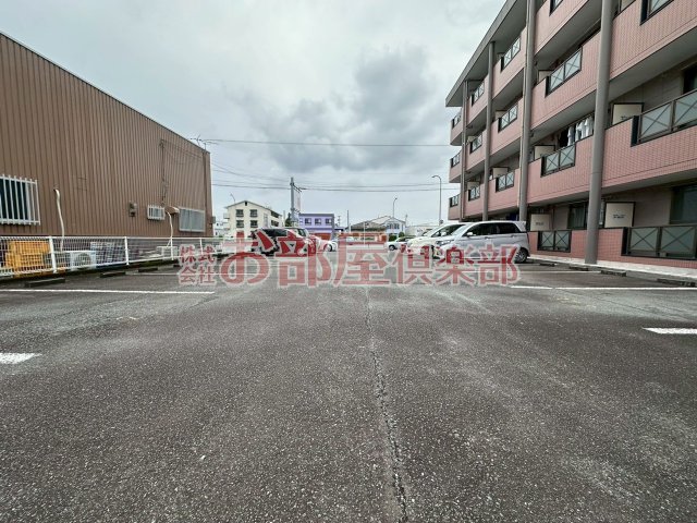 駐車場　駐車スペースもあります