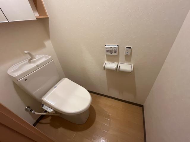 トイレ　トイレ