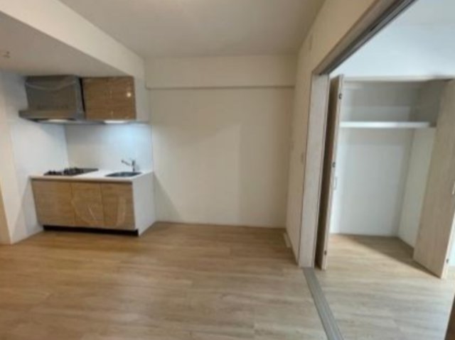 居室・リビング　写真は同タイプ住居です。