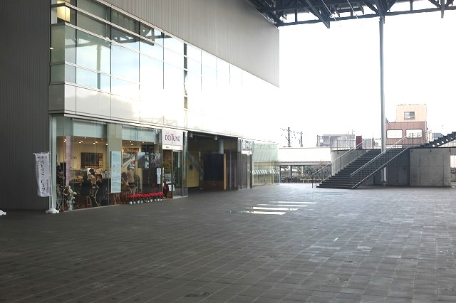 飲食店　ドイトンコーヒー 結城駅前店（飲食店）まで118m