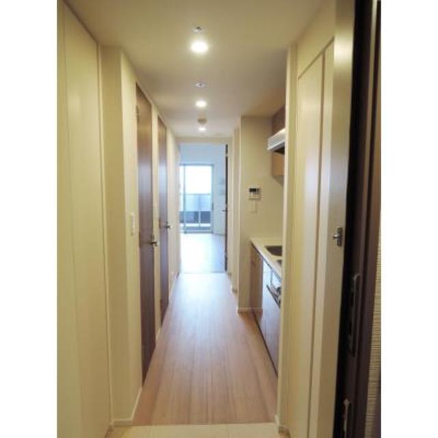 玄関　※写真は同タイプ住戸です。