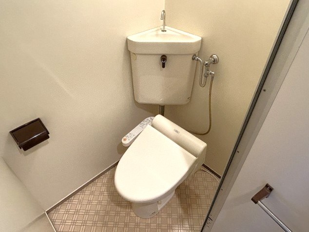 トイレ　参考写真。