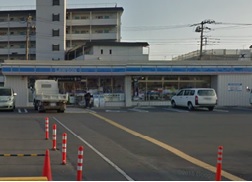 コンビニ　ローソン 草加柳島町店（コンビニ）まで513m