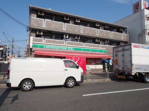 コンビニ　ローソンストア100深井駅西口店（コンビニ）まで724m