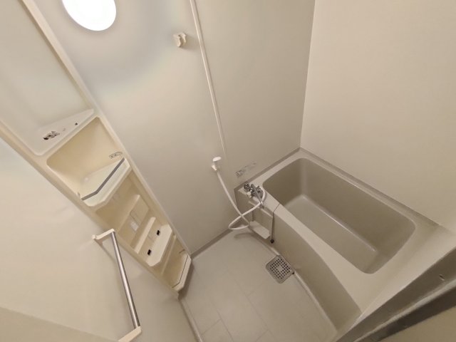 バス・シャワールーム　お風呂で日々の疲れを落としましょう
