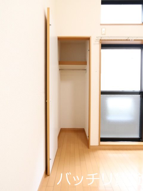 収納　画像は別号室タイプの為、現状を優先致します。