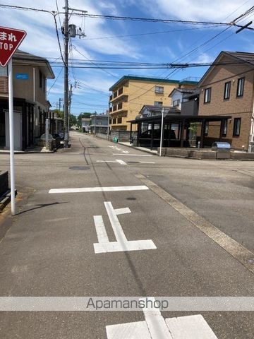 その他　前面道路（その他）まで0m