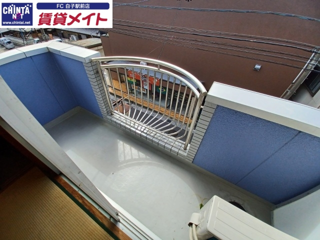 バルコニー　同物件別室写真