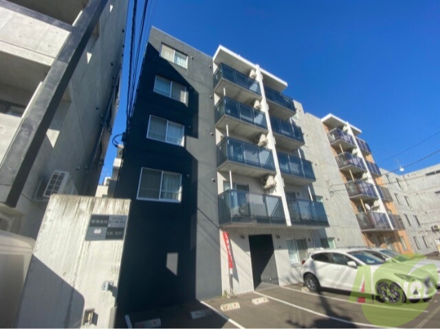 建物外観　札幌市東区北１８条東「コローレＮ１８」
