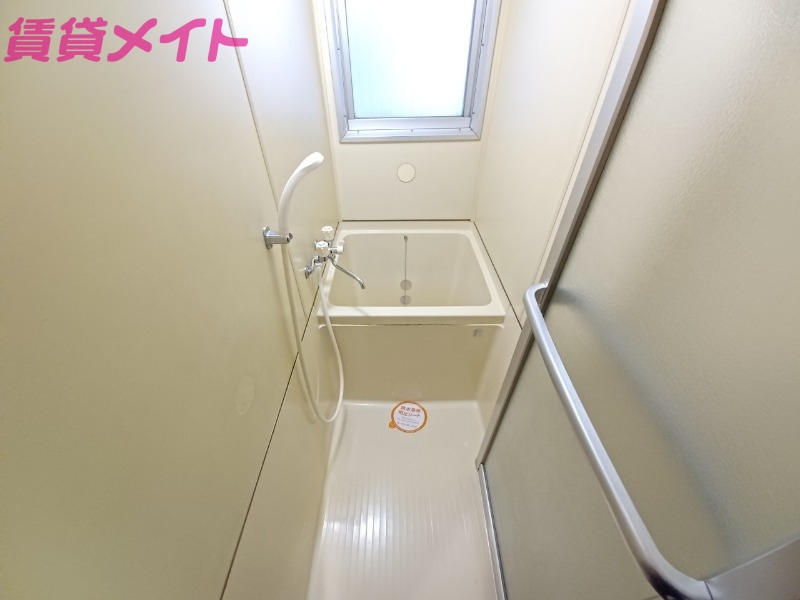 バス・シャワールーム　同型参考写真