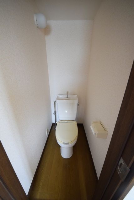トイレ　★お部屋探しは株式会社タウンハウジング東京まで★