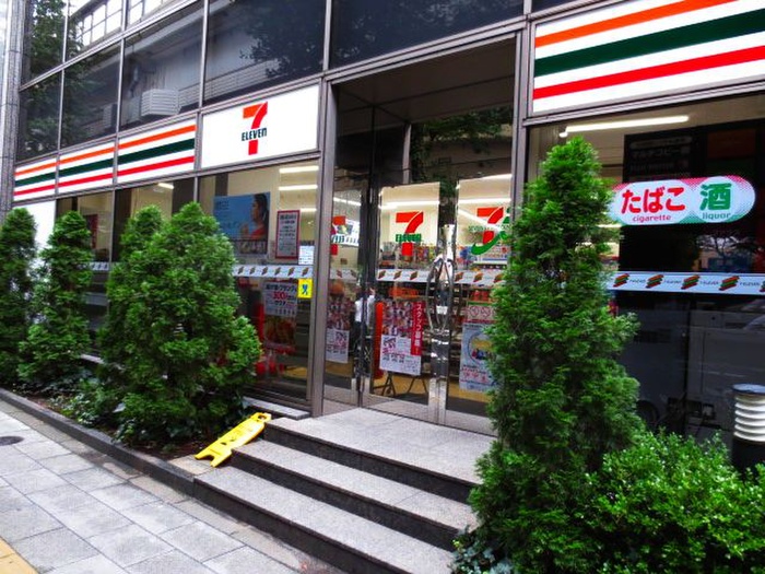 コンビニ　物件（コンビニ）まで238m