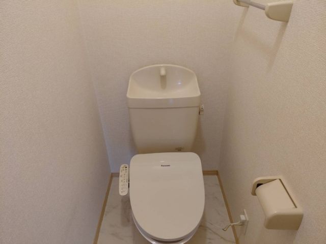 セジュールサザンウインド Bのトイレ写真