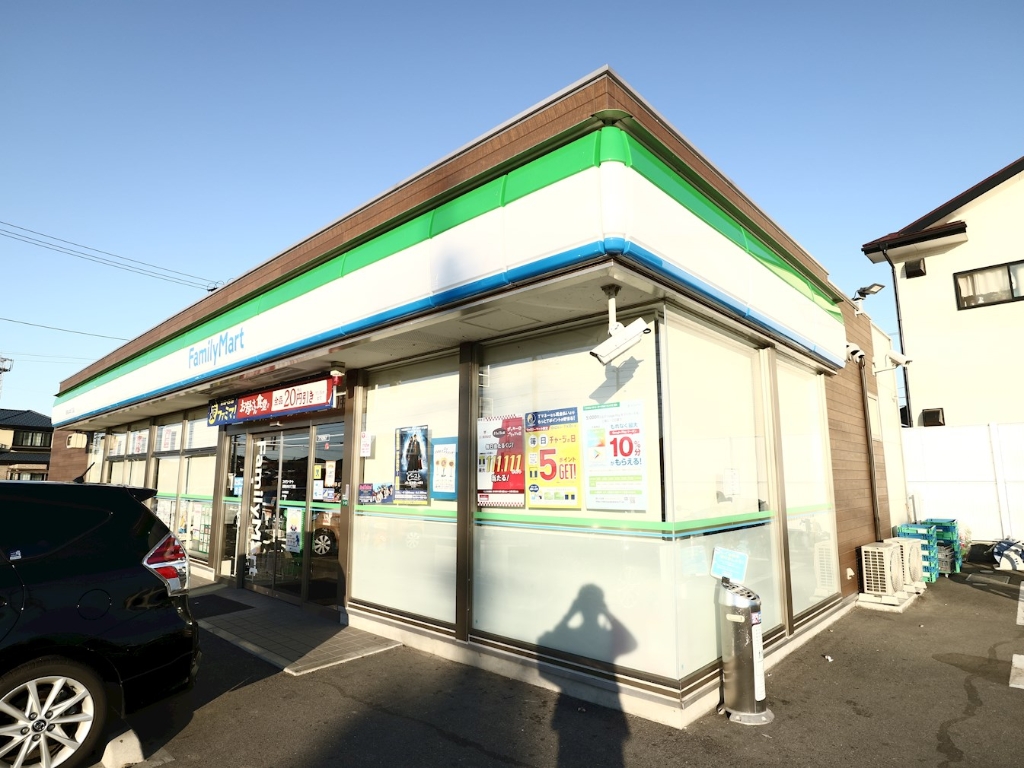 コンビニ　ファミリーマート 遠賀松の本六丁目店（コンビニ）まで2695m