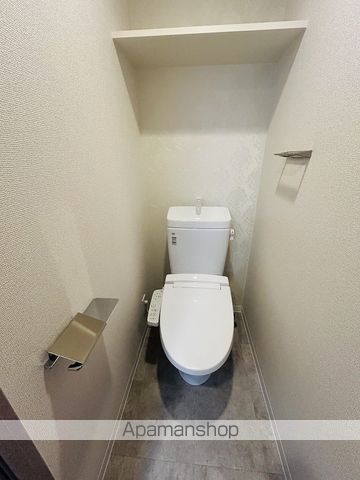 東海道新幹線 新大阪駅 徒歩5分 14階建 築1年のトイレ写真