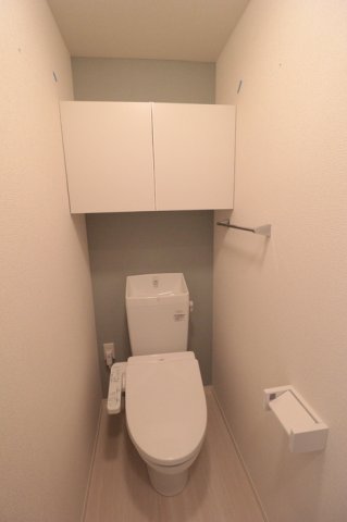 グラナーデ成城学園前Bのトイレ写真