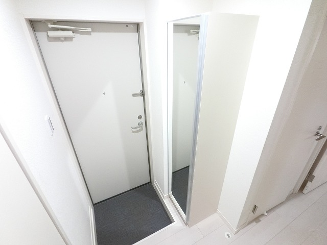 玄関　※室内は現況を優先します