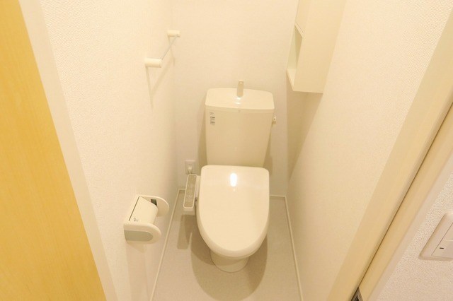 クリスタル フェンテ 1のトイレ写真