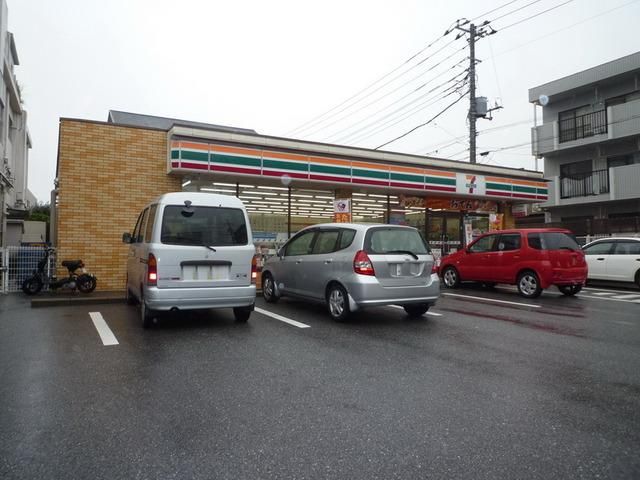 コンビニ　セブンイレブン（コンビニ）まで140m