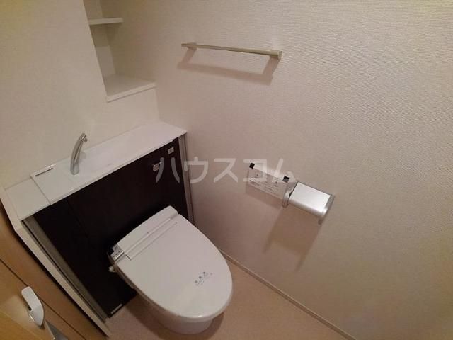 エレガンテ天久のトイレ写真