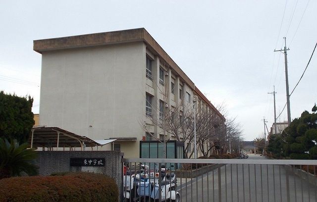 中学校　和歌山市立東中学校様（中学校）まで1500m