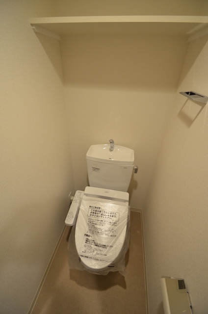 プレサンス三宮ポルトのトイレ写真