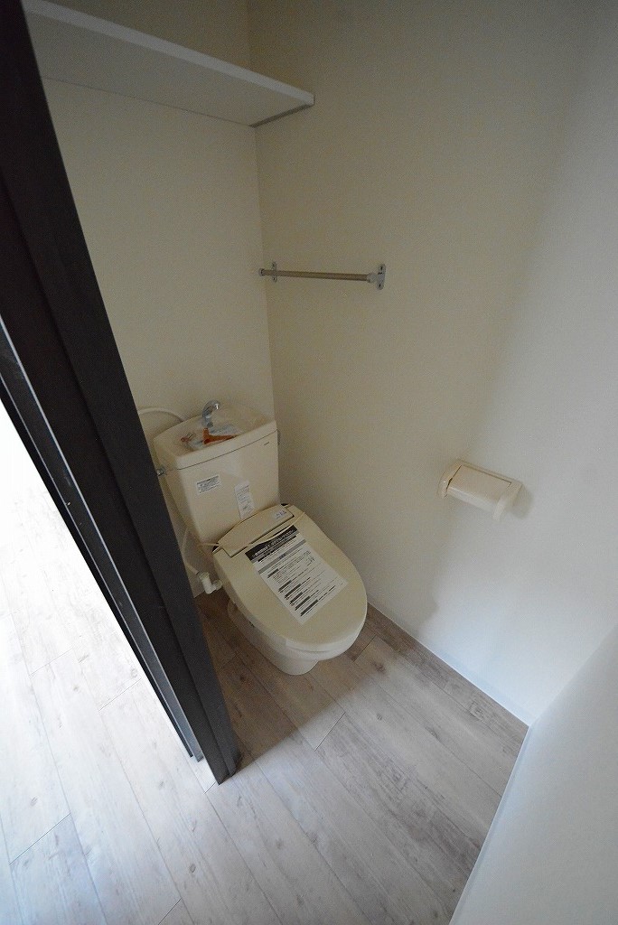 地下鉄南北線 平岸駅 徒歩8分 4階建 築5年のトイレ写真