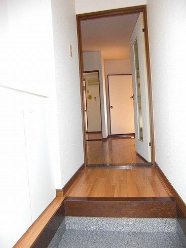 クオリティーハイム安藤の玄関写真