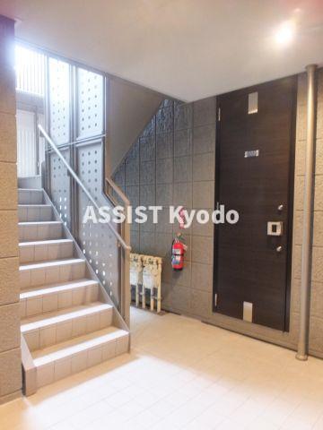 東急世田谷線 上町駅 徒歩5分 3階建 築12年の外観写真
