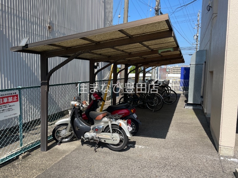 名鉄名古屋本線 知立駅 バス乗車時間：12分 最寄りバス停で下車 徒歩1分 7階建 築37年の外観写真