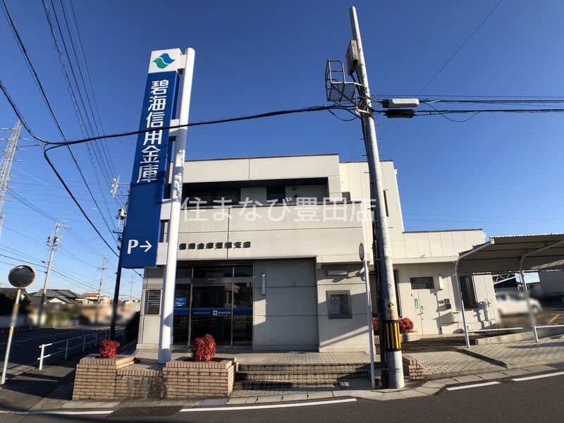 名鉄名古屋本線 知立駅 バス乗車時間：12分 最寄りバス停で下車 徒歩1分 7階建 築37年の周辺写真