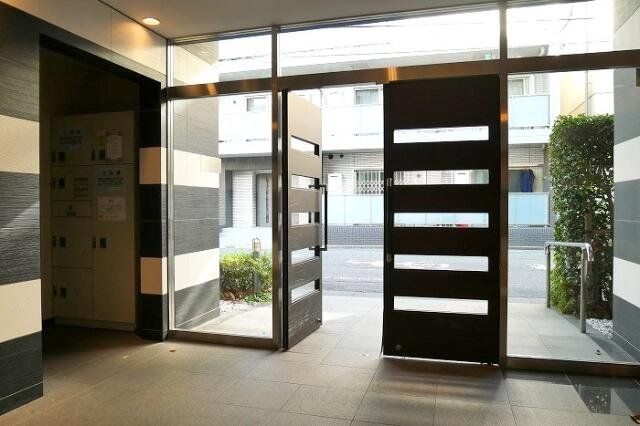 東京メトロ半蔵門線 水天宮前駅 徒歩8分 8階建 築21年の外観写真
