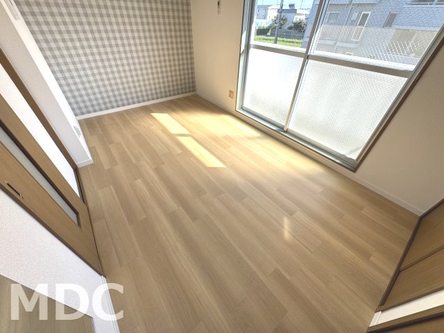 ＪＲ牟岐線 二軒屋駅 徒歩5分 3階建 築32年の居間写真