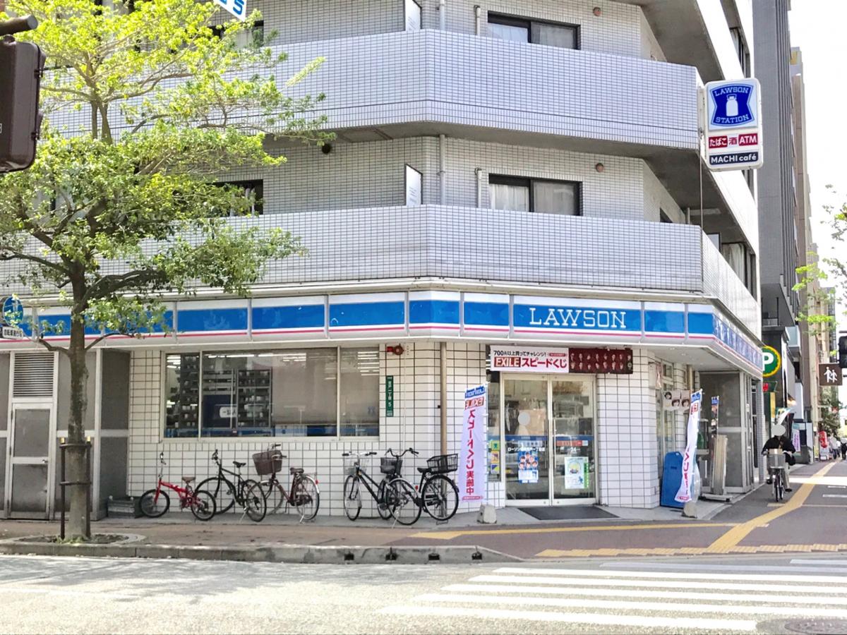 コンビニ　ローソン福岡荒戸1丁目店（コンビニ）まで247m