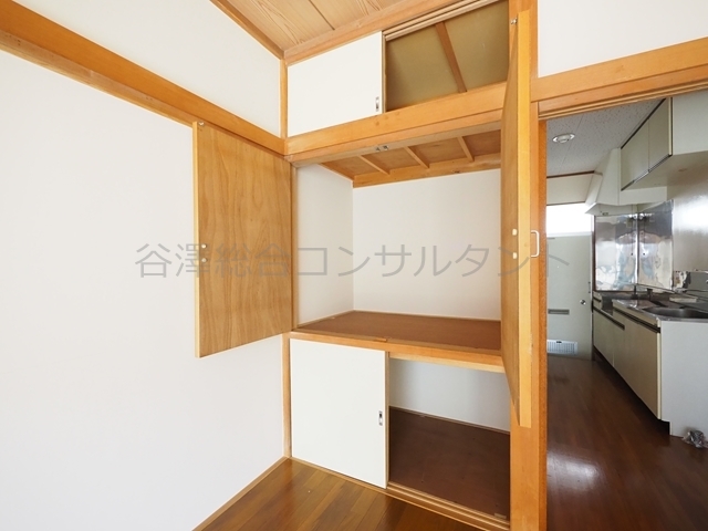 収納　上下三段収納