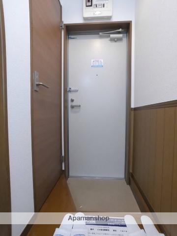 アーバンプレイス東高円寺Bの玄関写真
