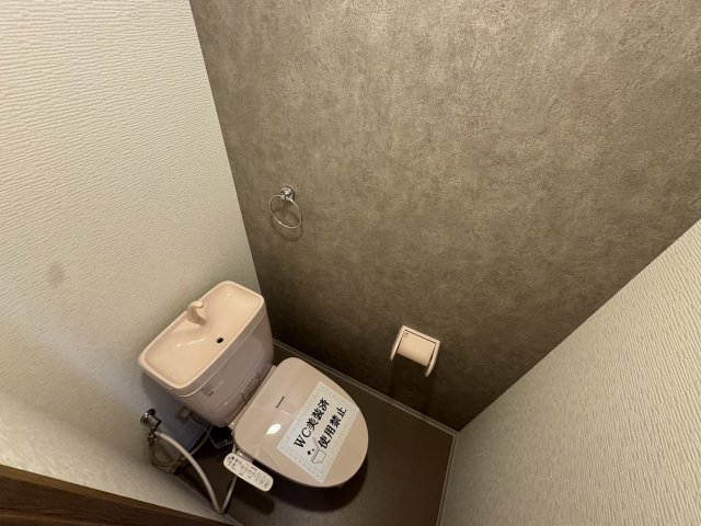 トイレ　トイレです　※同マンション別室写真です