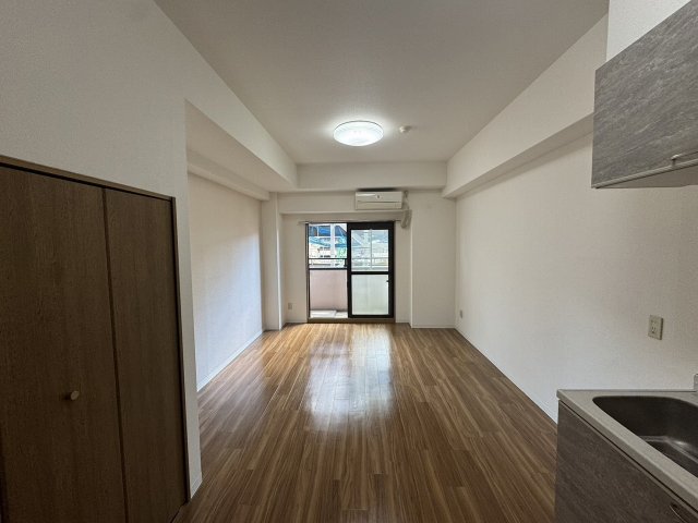 その他部屋・スペース　内装です　※同マンション別室写真です