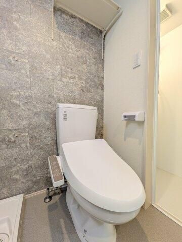 東武伊勢崎線 鐘ケ淵駅 徒歩7分 2階建 築1年のトイレ写真