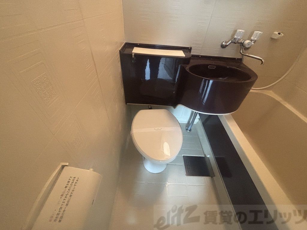 トイレ　キッチン