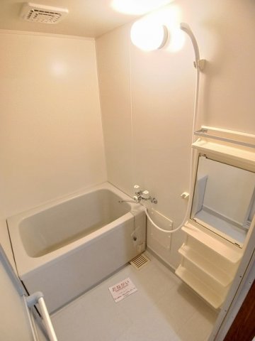 キッシングラミー Aの風呂写真