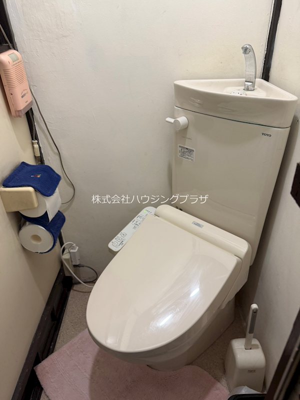トイレ　※共用部、ウォシュレット完備