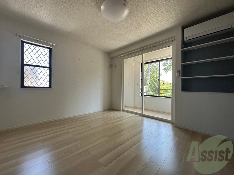 居室・リビング　広くてきれいなお部屋です。快適に毎日過ごせそうです。