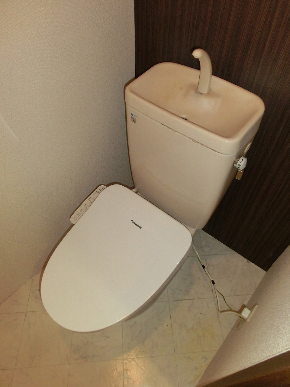 クラウンVのトイレ写真