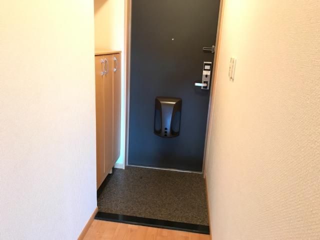 ミロワール赤坪の玄関写真