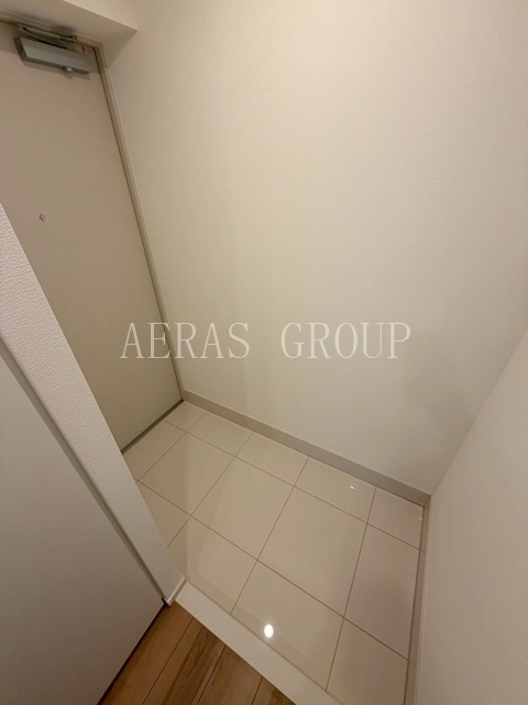 LIME RESIDENCE SHINAGAWA EASTの玄関写真