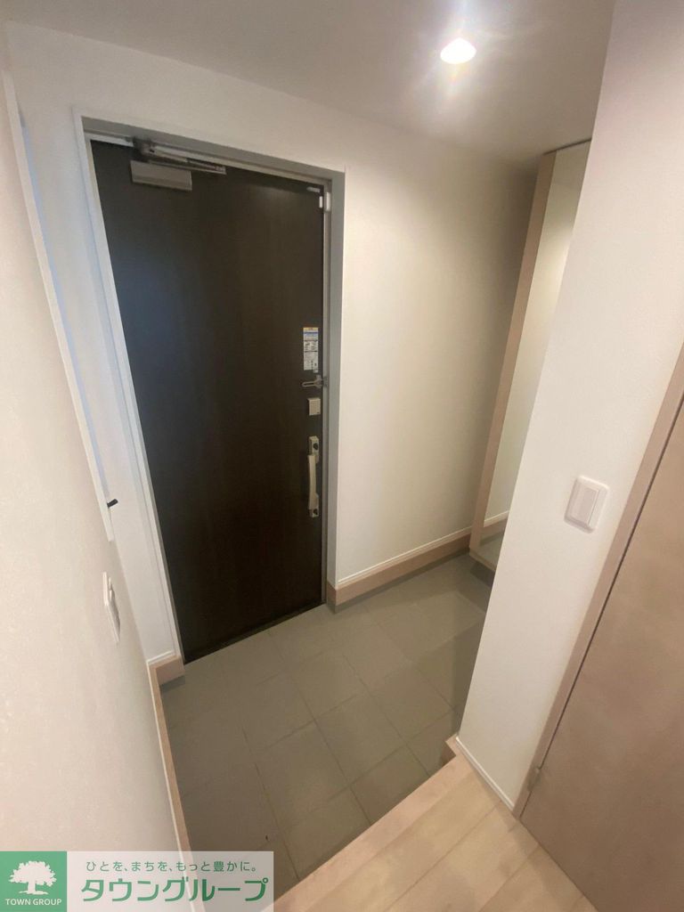 玄関　バルコニー