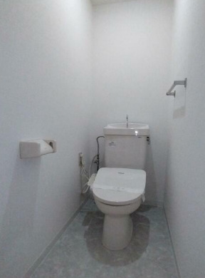 トイレ　コンパクトで使いやすいトイレです