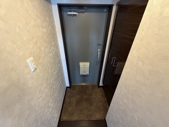 玄関　※別部屋の写真です