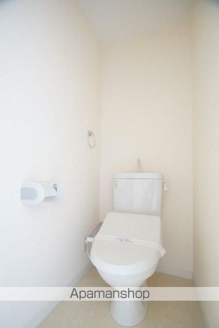 西鉄天神大牟田線 西鉄平尾駅 徒歩7分 15階建 築21年のトイレ写真